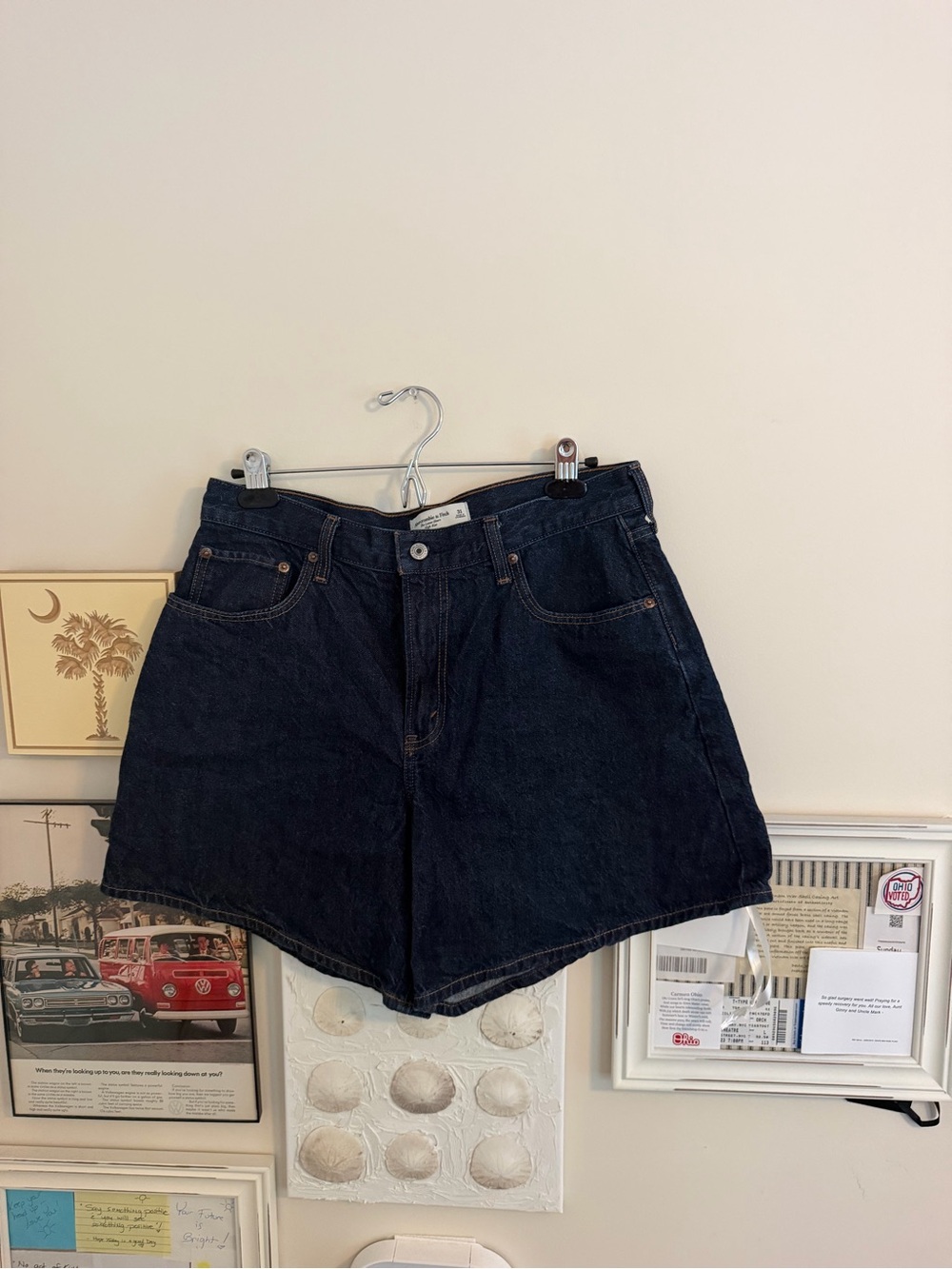 Abercrombie Dark Wash Denim Women’s Shorts size 31 high rise